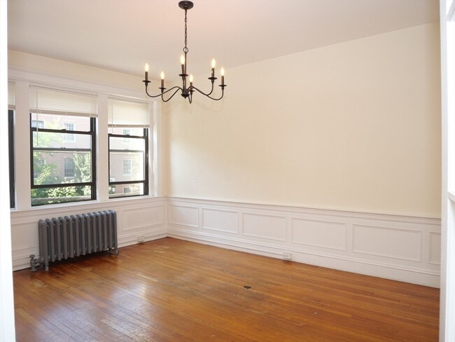 Building Photo - 223 Saint Paul St