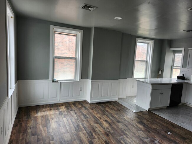 Foto del edificio - 4506 Baker St