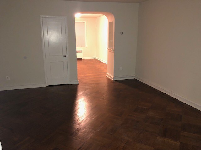 Foto del edificio - 6119 Castor Ave