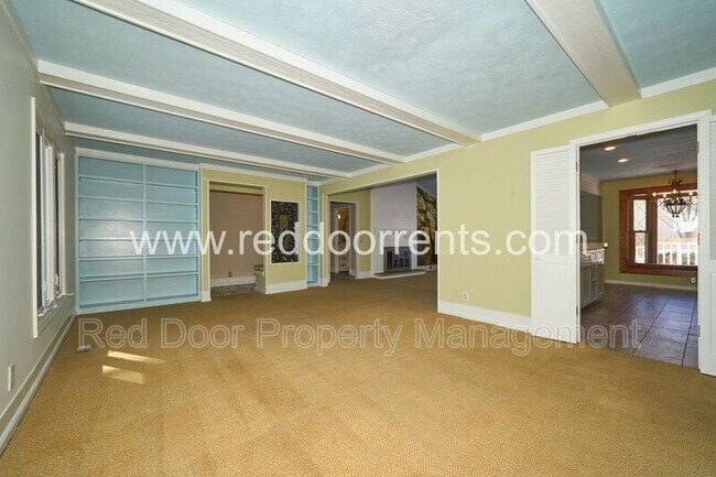 Building Photo - 530 Elbow Bend Blvd