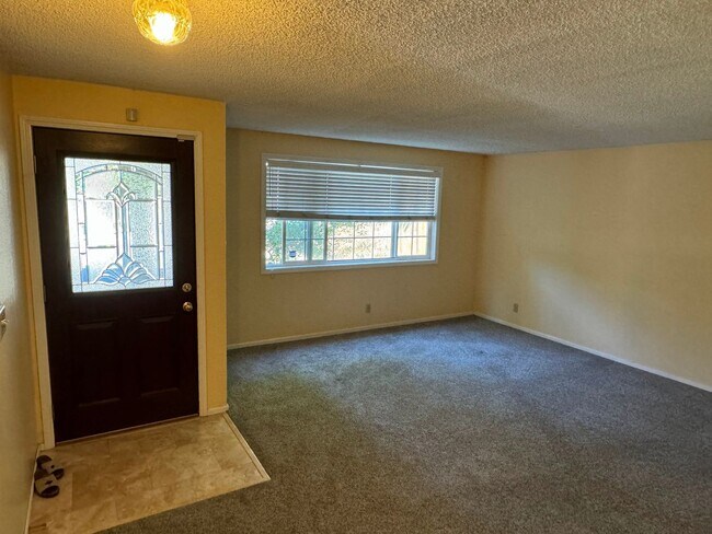 Foto del edificio - 3 Bedroom House off Harlow Rd.