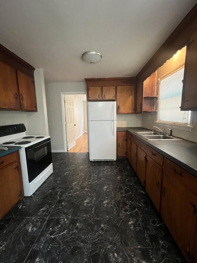 Foto del edificio - 266 Crescent Ln
