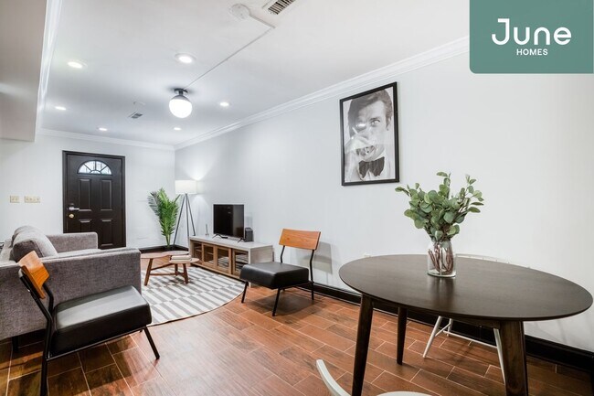 Foto del edificio - Room Only in 4-bed/3.0-bath Home