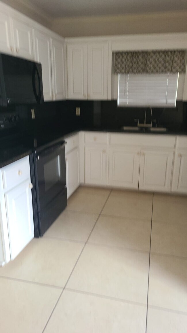 Foto del edificio - 720 Sandpiper Ave