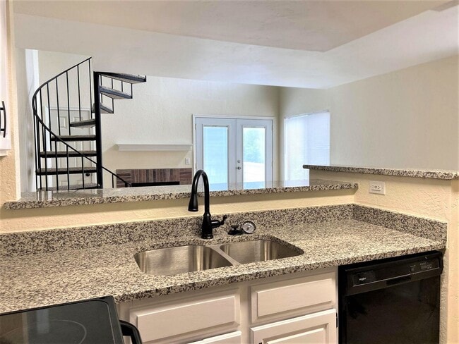 Building Photo - 11530 N May Ave