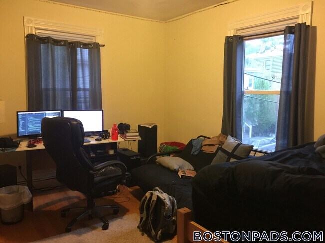 Foto del edificio - 35 Brookline St