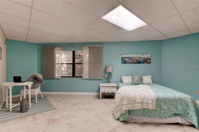 Foto del edificio - 5828 Oakhurst Dr