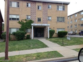 Building Photo - 1867 N Taylor Rd