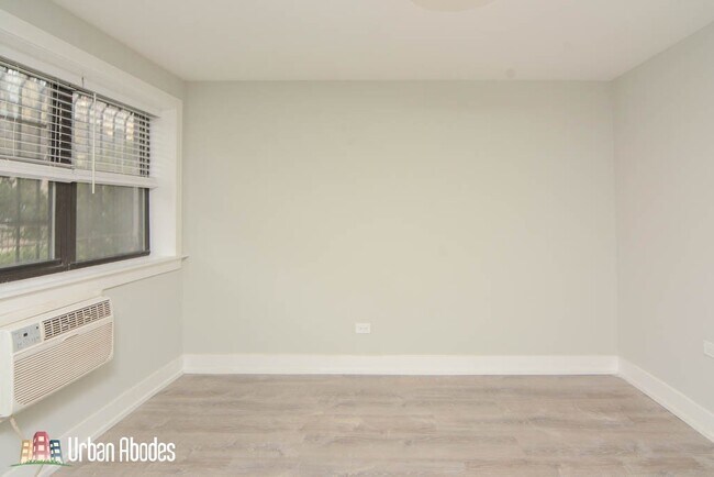 Foto del edificio - 503 W Barry Ave