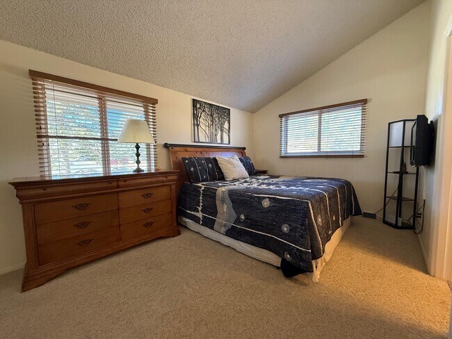 Building Photo - 145 Davis Cup Dr