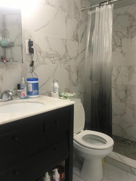 Building Photo - 2417 Hayes St