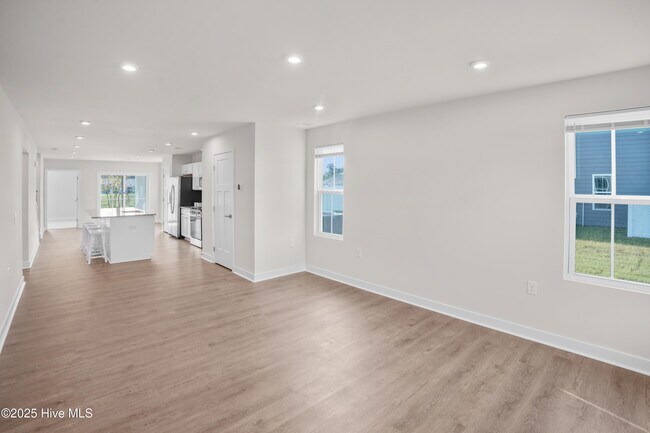 Foto del edificio - 3111 Edgehill Dr