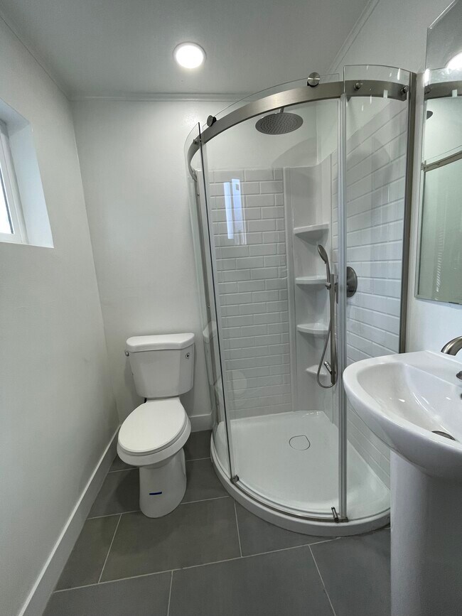 Foto del edificio - 501 Burnett Ave S