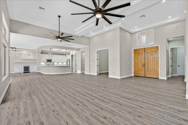 Building Photo - Sun City Summerlin with Strip Views