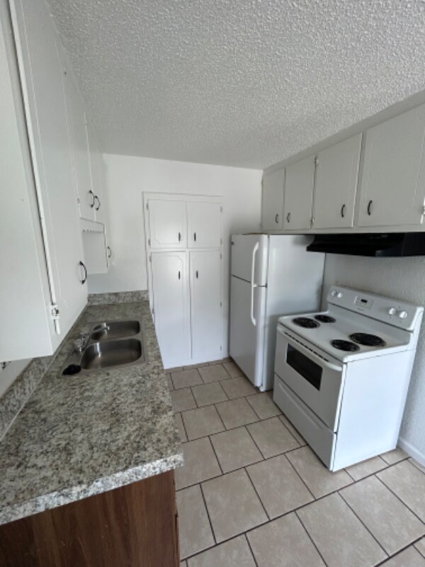 Foto del edificio - 403 Randy Blvd