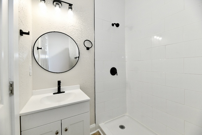 Foto del edificio - 1145 N Belleview Pl