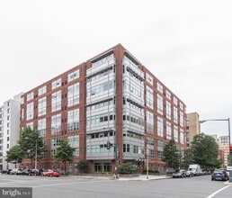 Building Photo - 1300 N St NW