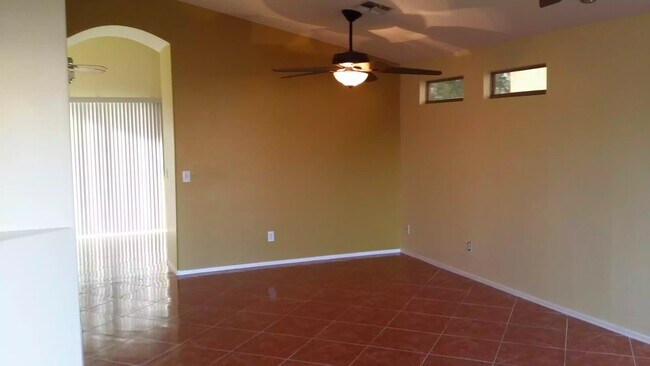 Foto del edificio - 11829 W Mauna Loa Ln