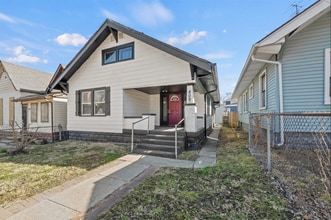 Building Photo - 409 N Temple Ave