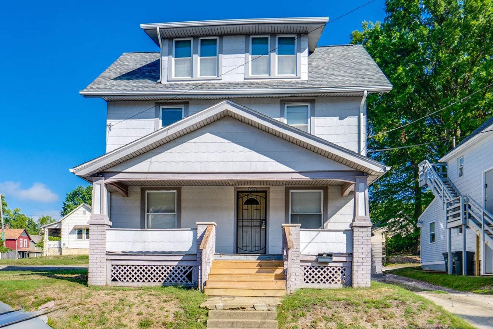 309 Power St Akron, OH 44311 – photo 1