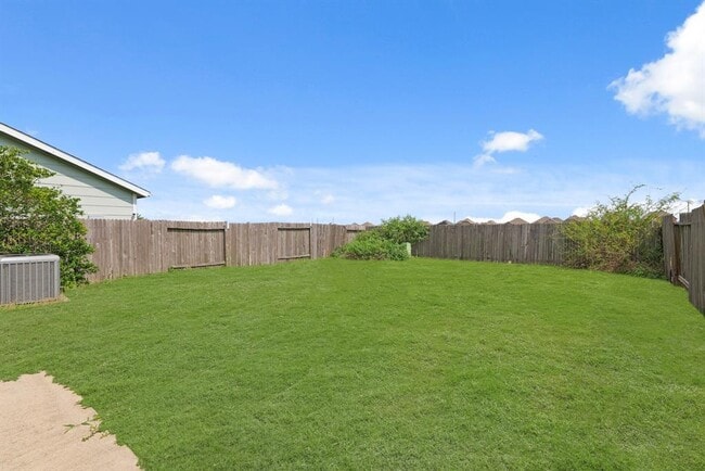 Building Photo - 3819 Jewel Point Dr