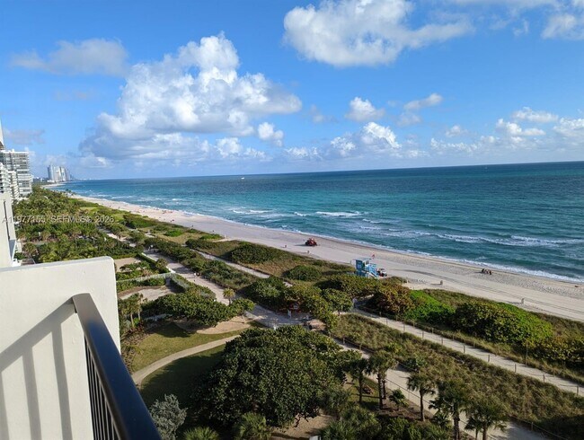 Foto del edificio - 9273 Collins Ave