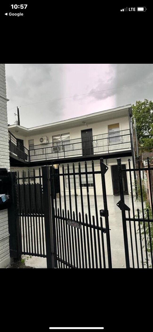 Photo - 1930 W Dallas St (Houston, TX) Apartment