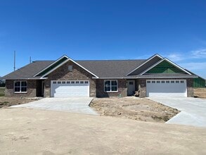 Building Photo - 24 Sonata Ln