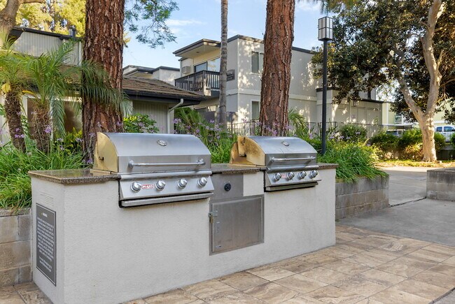 Summit Park Village Apartments San Diego, CA