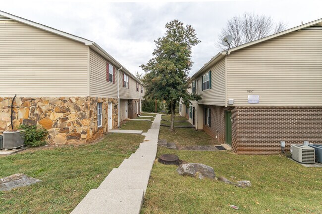 Foto del edificio - 9157 Cedarpark Ln NW