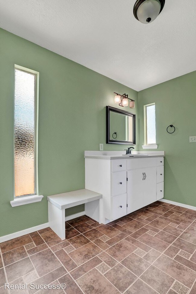Building Photo - 3 br, 2 bath House - 836 De Leon Drive