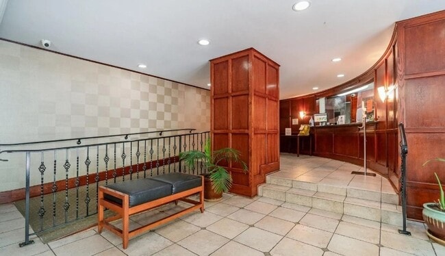Building Photo - Charming 2BR Condo in Foggy Bottom