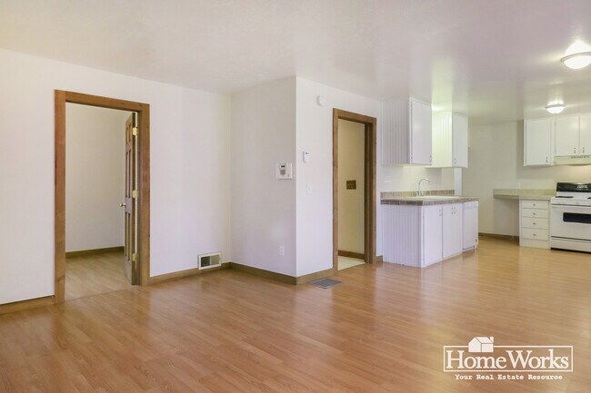 Building Photo - 521 Geyer Ave