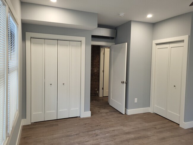 Foto del edificio - 2173 Professor Ave