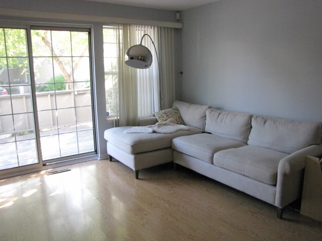 Foto del edificio - 2BR/1.5BA Townhouse *Near Parkers Lake!* - Plymouth- Available Sept 1!