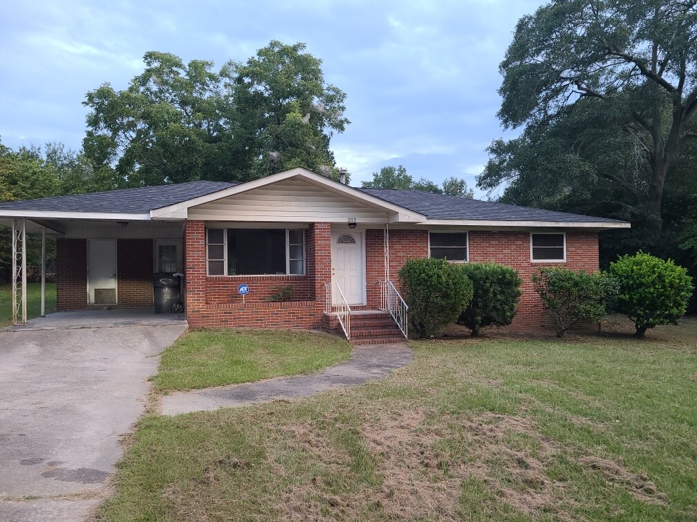 Primary Photo - 2112 Sanders Rd