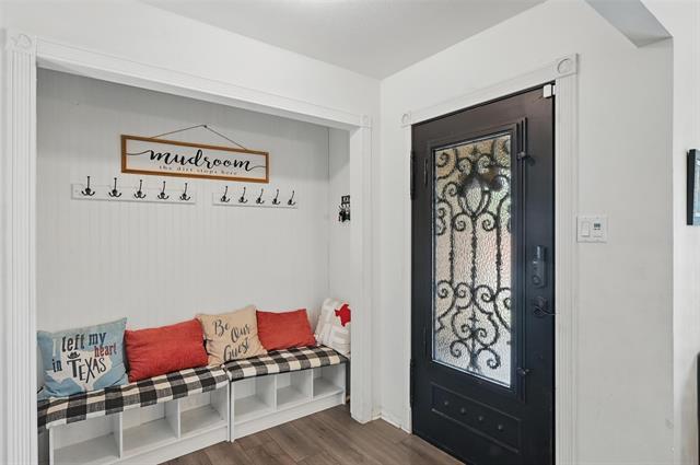 Foto del edificio - 8701 Canyon Crest Rd