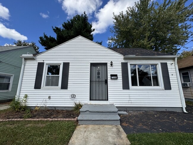 Building Photo - 13506 Bennington Ave