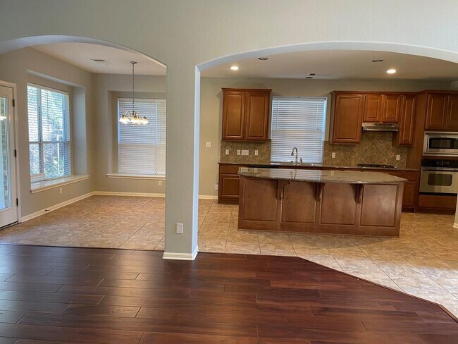 Building Photo - 6425 Magenta Ln