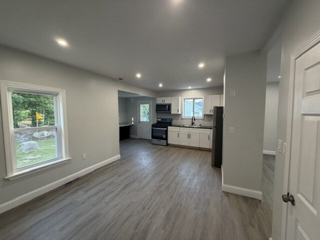 Building Photo - 73 Draper Ave