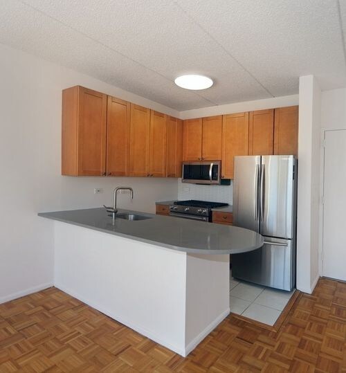 Foto del edificio - 282 E 2nd St