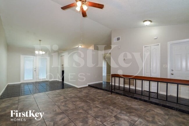 Building Photo - 649 Nardello Dr