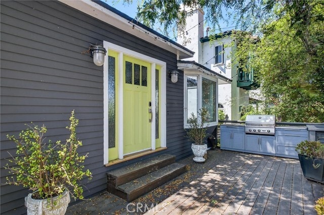 Building Photo - 608 35th St