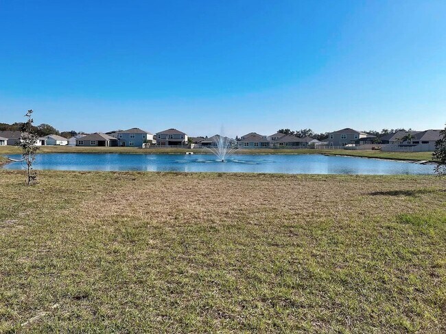 Foto del edificio - 16336 Little Garden Dr