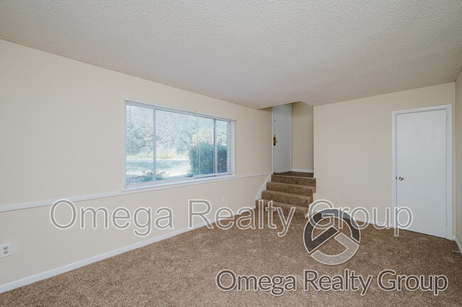 Building Photo - 1300 Coosa Pines Dr
