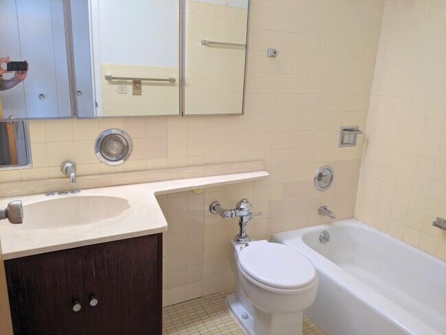 Foto del edificio - 2 bedroom in Evanston IL 60201