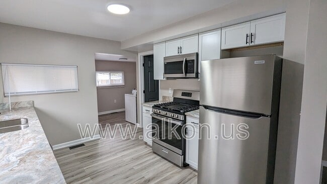 Foto del edificio - 102 Glenbury St