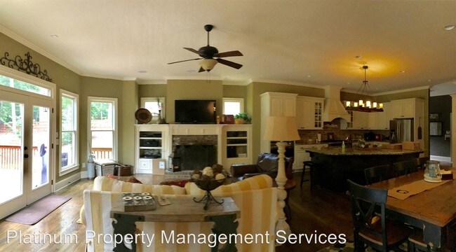 Foto del edificio - 6360 Sterling Shores Dr