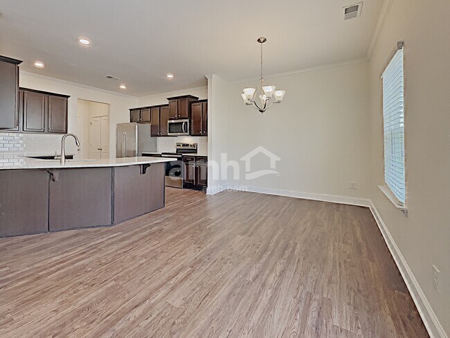 Building Photo - 568 Woodall Rd