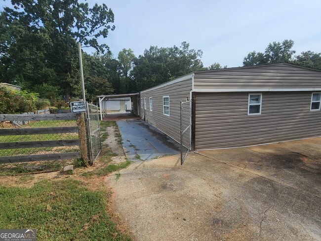 Building Photo - 1373 Elm Cir